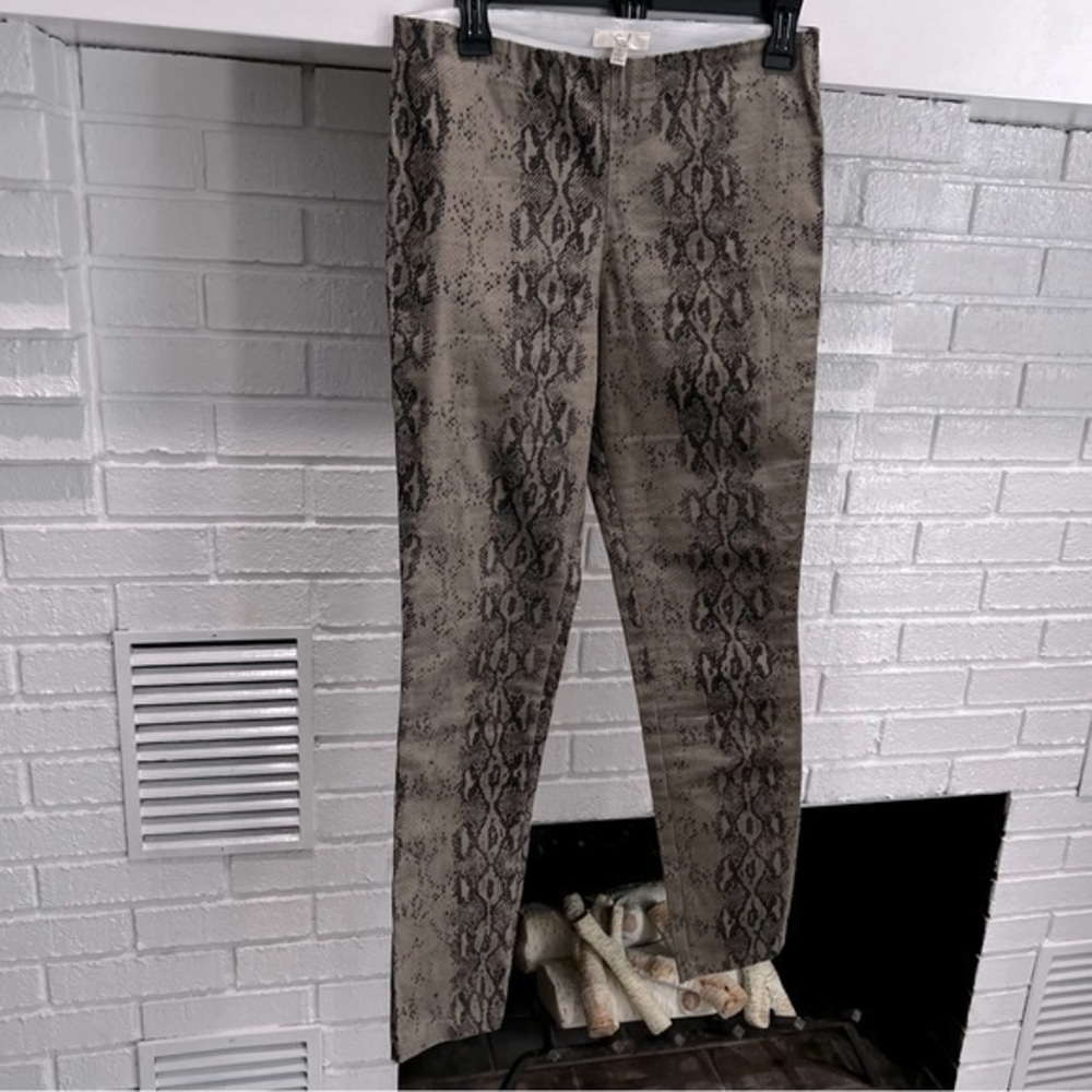 Easel Pull On NWOT Snaked Skinny Pants. Junior Large.
